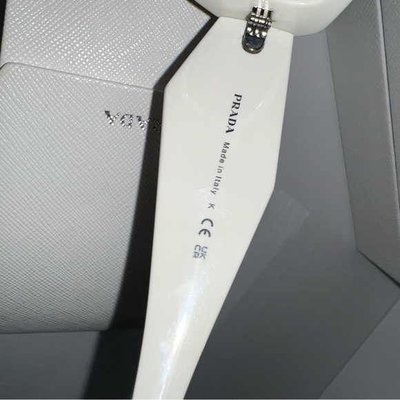 Authentic white Prada sunglassses - Picture 4 of 5